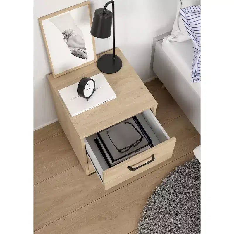 Table de chevet à 2 tiroirs, fini grain de bois de hickory Jackson
