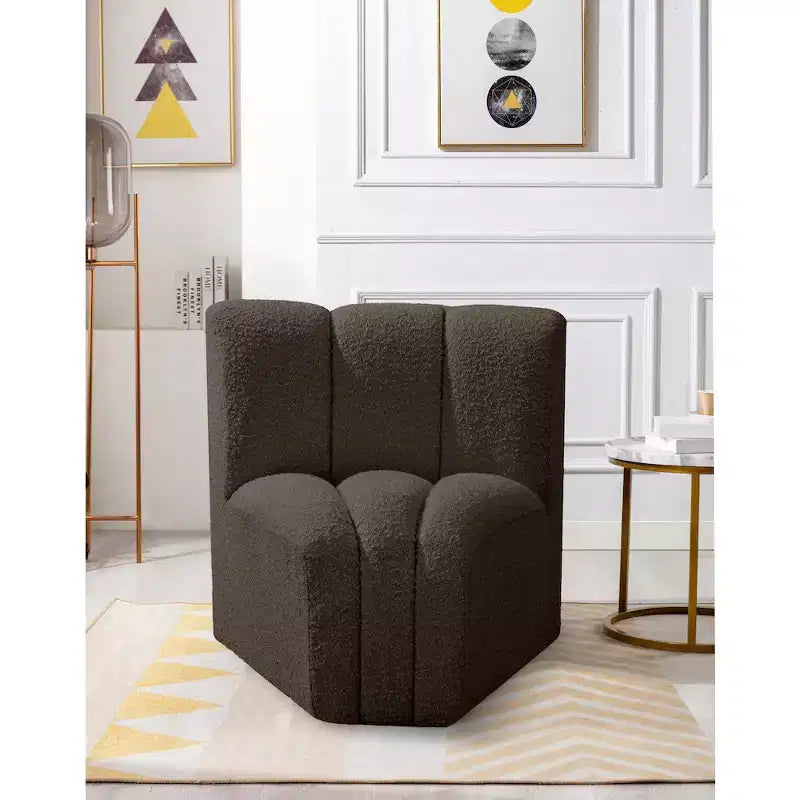 Chaise d'angle courbée en tissu bouclette Meridian Furniture Arc